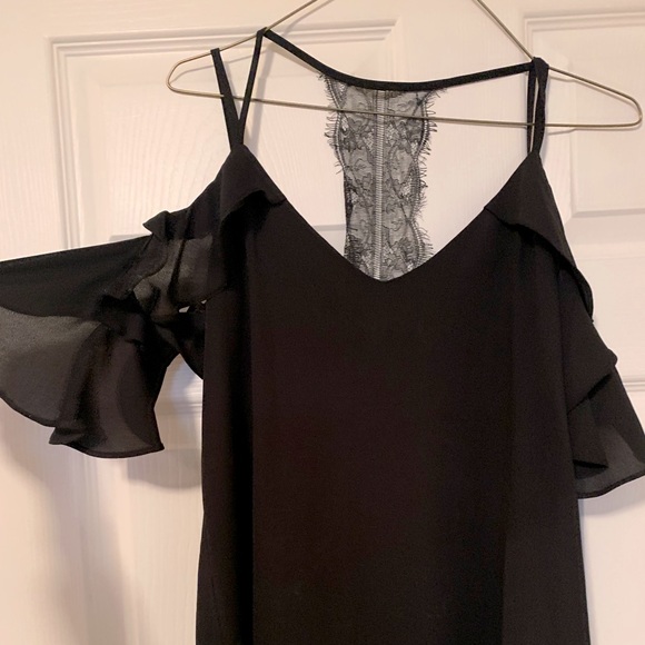 Black Ruffled Cold Shoulder Top w/ Lace Back Strip - Picture 3 of 4
